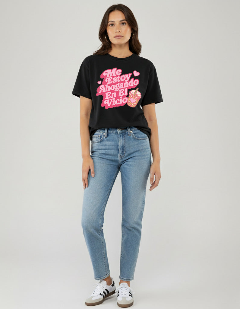 Me Estoy Ahogando En El Vicio Latina Humor Coffee Lover T-Shirt Vintage Style Custom Unisex Graphic Tee